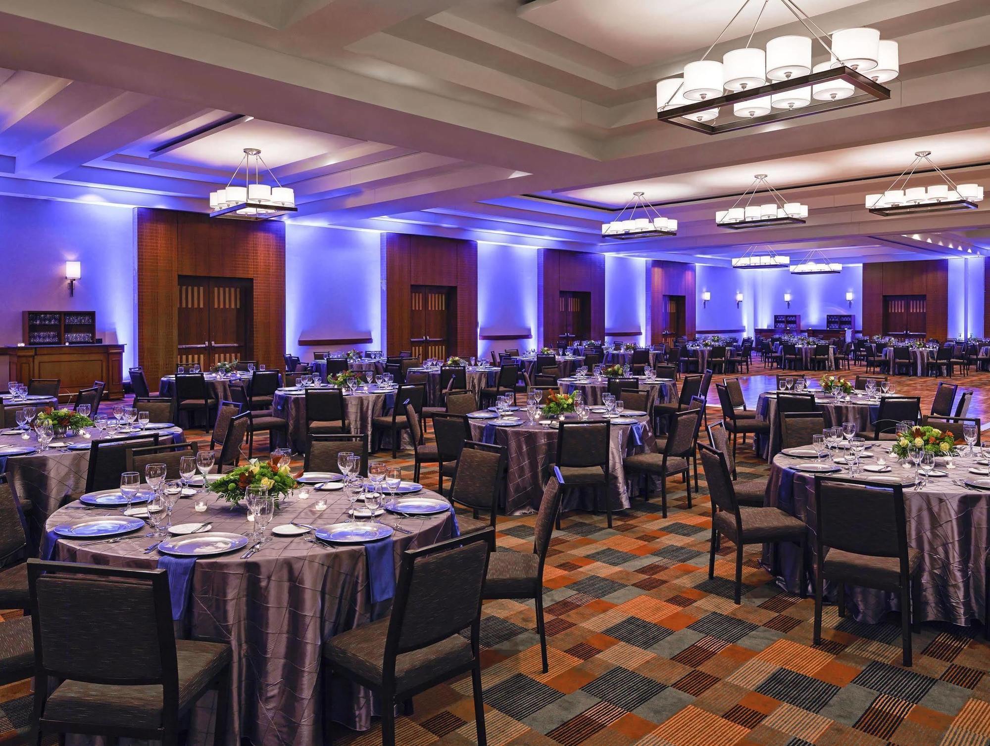 The Westin Virginia Beach Town Center Exterior photo